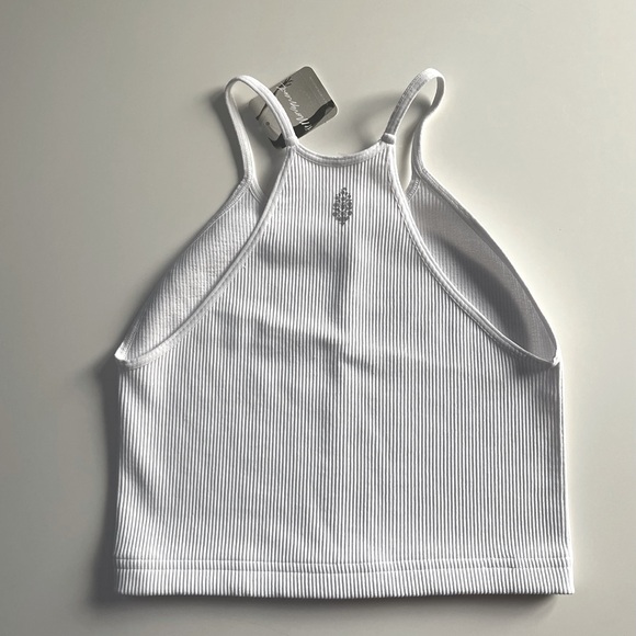 BNWT FREE PEOPLE CROP RUN TANK - Picture 2 of 5
